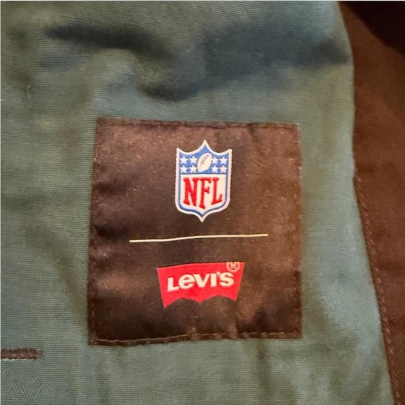 NWT LEVIS NFL Philadelphia EAGLES Denim Jacket SMALL - Picture 7 of 7
